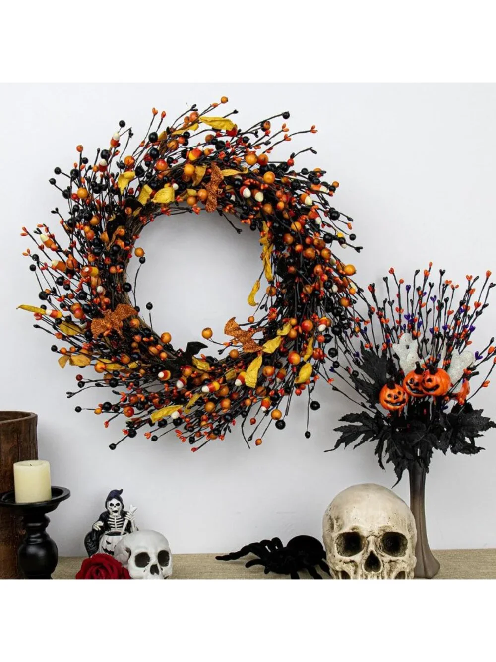 18-Inch Vintage Halloween Wreath - Black & Orange Berry Decor with Glitter Bat